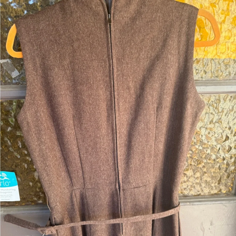 1960s Elegant Brown wool Sleeveless Dress - Picture 12 of 12